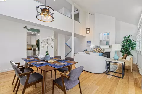 440 Cola Ballena #F, Alameda, CA 94501