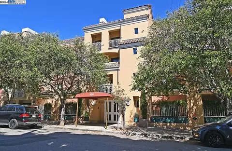 650 Chestnut St #403, San Francisco, CA 94133