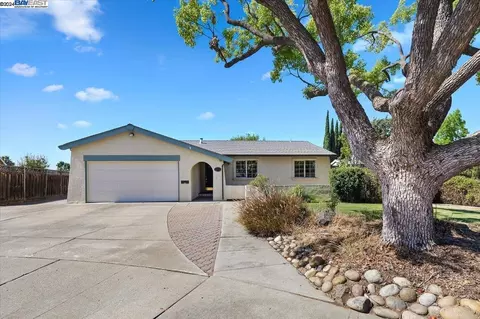 33 Agate Ct, Livermore, CA 94550 photo 1