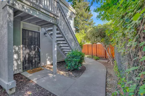 945 Bancroft #119, Concord, CA 94518