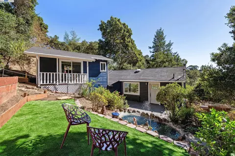 5055 Mcdonell Ave, Oakland, CA 94619