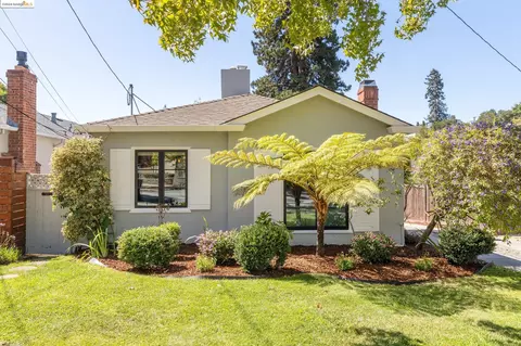 2521 Carmel St, Oakland, CA 94602