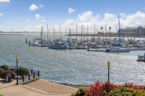 1205 Melville Sq #310, Richmond, CA 94804