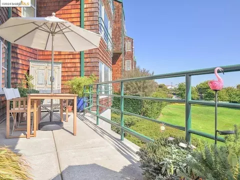 1300 Quarry Ct #108, Richmond, CA 94801