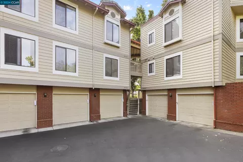 3476 Smoketree Commons Dr, Pleasanton, CA 94566