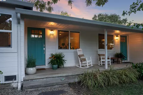 2547 Clark Ln, Walnut Creek, CA 94597