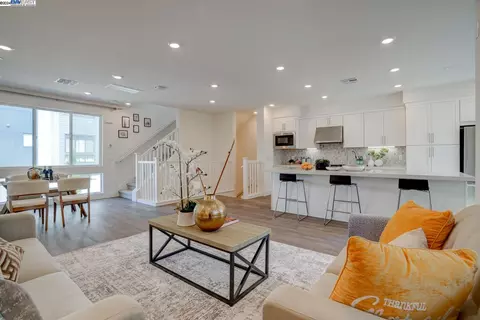 45099 Impress Cmn #1003, Fremont, CA 94538