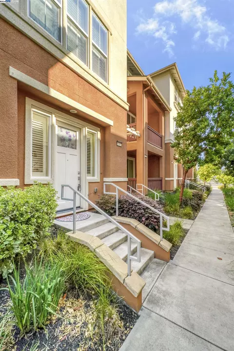37952 Luma Ter, Newark, CA 94560 photo 1