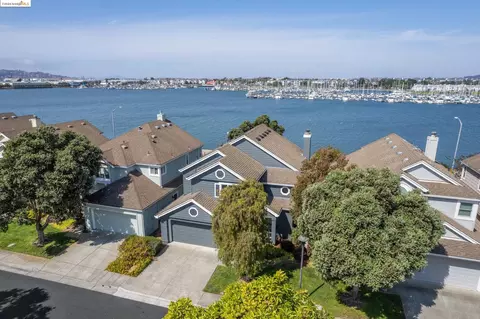 31 Sandpoint Dr, Richmond, CA 94804