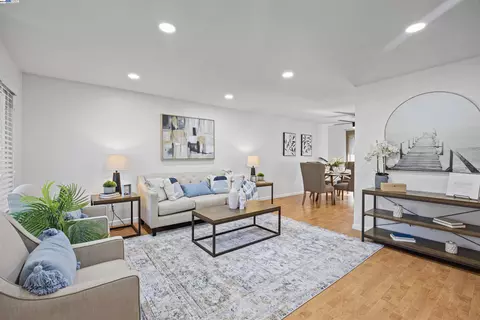 48 Fountainhead Ct, Martinez, CA 94553