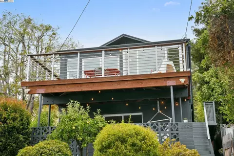 4426 Harbor View Ave, Oakland, CA 94619