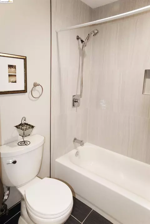 Bath - 625 Madison St #107, Oakland, CA 94607 photo 2 of 2
