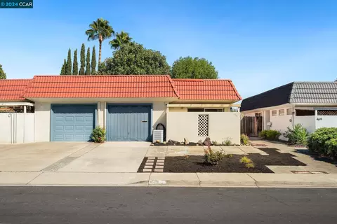 463 Glacier Dr, Martinez, CA 94553 photo 1