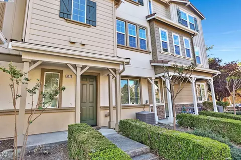 6372 Monterey Way, Dublin, CA 94568 photo 1