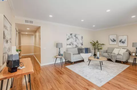 3320 Brittan Ave #2, San Carlos, CA 94070