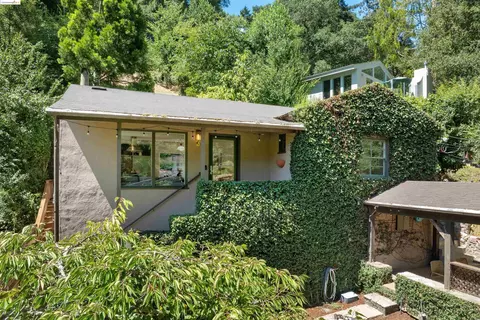 161 Beauforest Dr, Oakland, CA 94611 photo 1