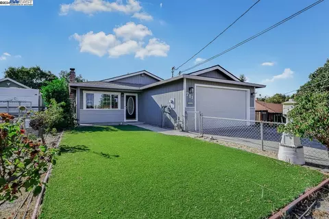 711 Kelly Ave, Martinez, CA 94553
