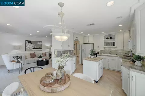 2772 Tice Creek Dr #1, Walnut Creek, CA 94595