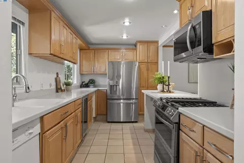 1731 Ellis St #34, Concord, CA 94520