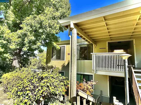 2133 Pine Knoll Dr #1, Walnut Creek, CA 94595