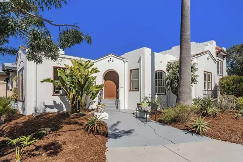 1401 Russell St, Berkeley, CA 94702 photo 1