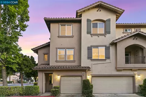 102 Carmel St, San Pablo, CA 94806