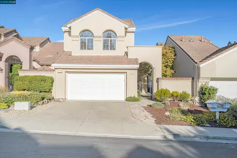 2075 Canyon Lakes Dr, San Ramon, CA 94582