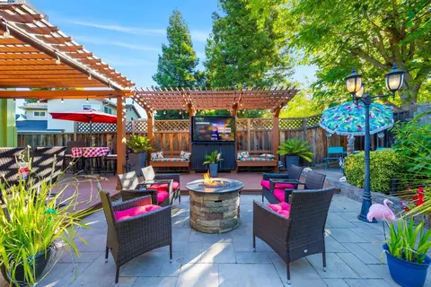 90 Burnham Pl, Fremont, CA 94539 photo 1