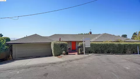 24 Highgate Ct, Kensington, CA 94707