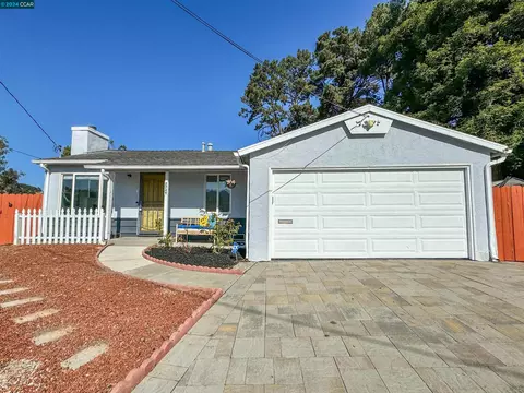 2749 Ruff Ct, Pinole, CA 94564 photo 1