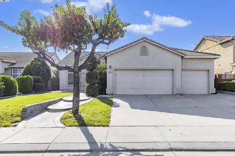 4921 Snowberry Ln, Stockton, CA 95212