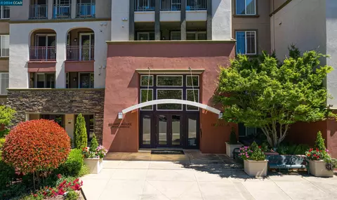 1800 Alma Ave #403, Walnut Creek, CA 94596