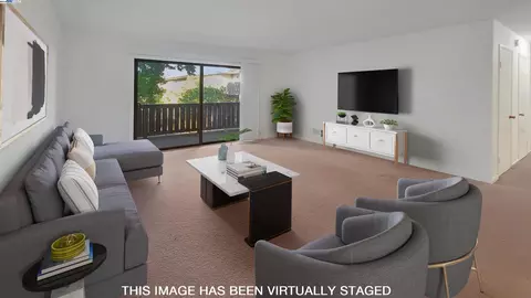 1321 Webster St #D216, Alameda, CA 94501