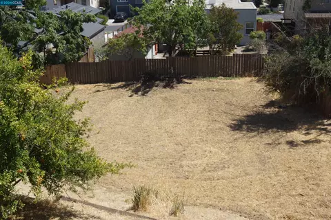 104 Warren St, Martinez, CA 94553 photo 1