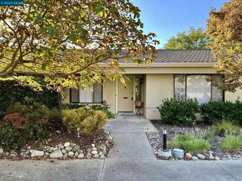 2041 Golden Rain Rd #8, Walnut Creek, CA 94595