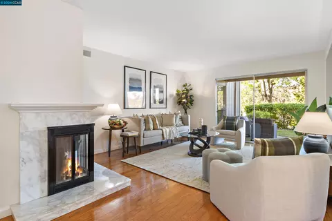 703 Terra California Dr #8, Walnut Creek, CA 94595