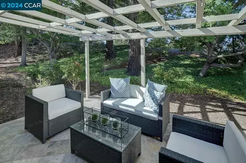 2705 Ptarmigan Dr #1, Walnut Creek, CA 94595