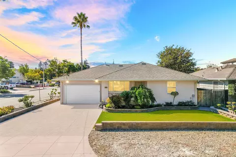 37105 Birch St, Newark, CA 94560 photo 1