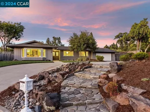 26 Kippy Ct, Moraga, CA 94556 photo 1