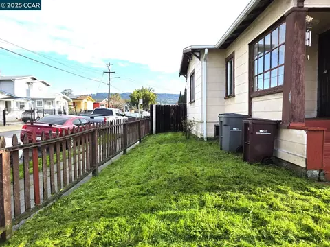 3484 Davis St, Oakland, CA 94601 photo 1