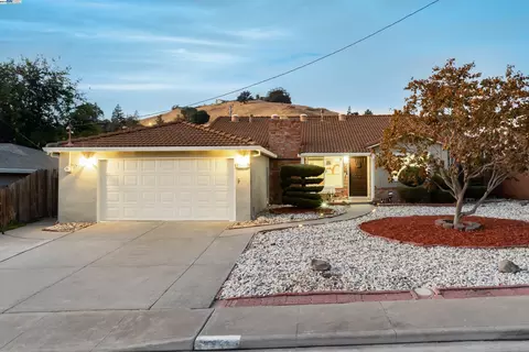 2447 Doidge Ave, Pinole, CA 94564 photo 1