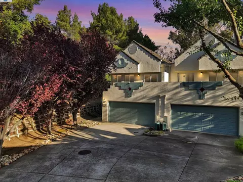71 Shoal Dr E, Vallejo, CA 94591 photo 1