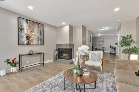 39139 Argonaut Way #111, Fremont, CA 94538