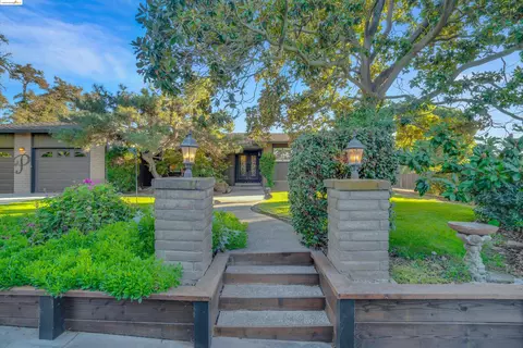 2951 Saddle Dr, Oakley, CA 94561 photo 1
