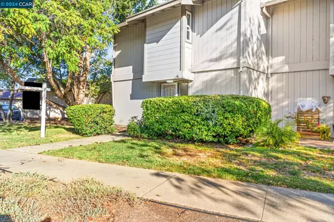 1725 Landana Dr #1, Concord, CA 94519