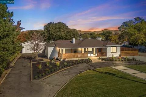 5131 Laurel Dr, Concord, CA 94521 photo 1