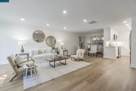 1904 Ptarmigan Dr #2, Walnut Creek, CA 94595
