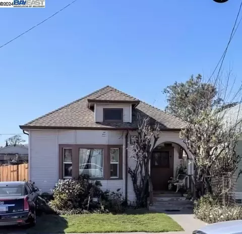647 6th St, Richmond, CA 94801