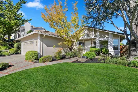7753 Barn Hollow Ct, Dublin, CA 94568 photo 1