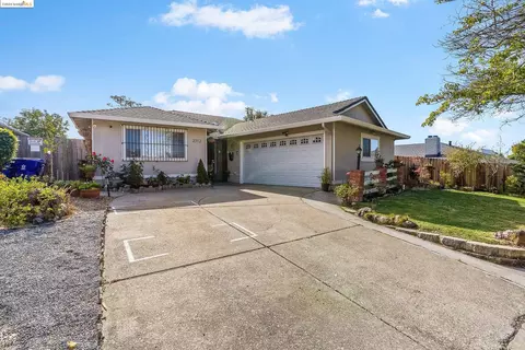 2712 Groom Dr, Richmond, CA 94806